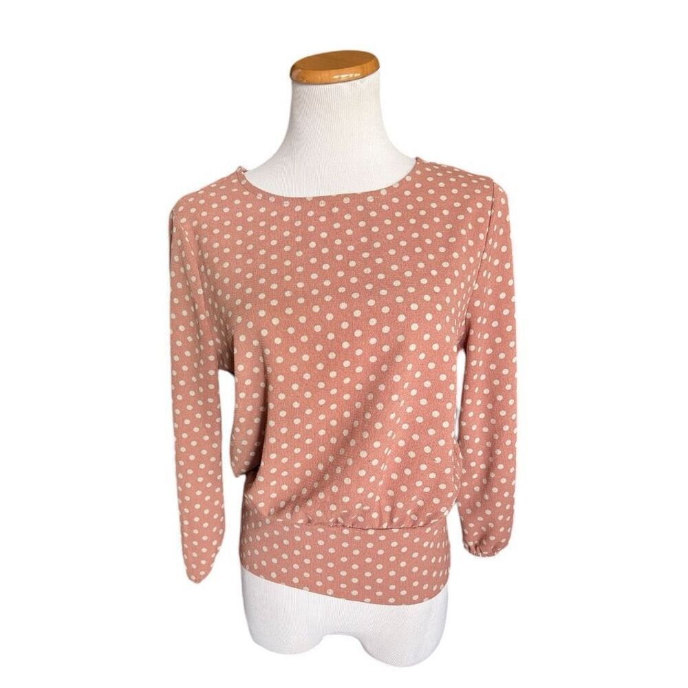 Womens Olm Blush Polka Dot 3/4 Sleeve Keyhole Back Peplum Blouse Top - Sz M